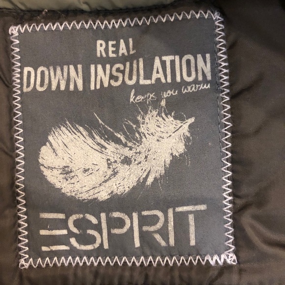 Down-insulated ESprit winter puffer vest Size S - Picture 5 of 6